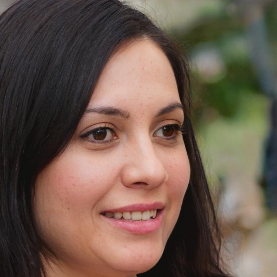 Especialista en análisis predictivo de coravianthuse trabajando en metodologías innovadoras
